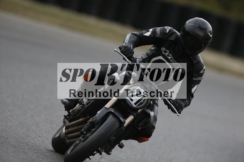/37 09.08.2026  Pluess Motosport ADR/Einsteiger/21